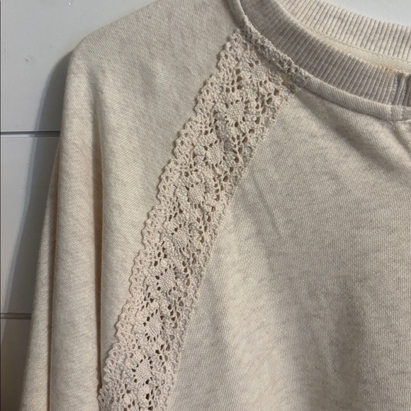 Aerie Hey Crochet Cream, Boho Sweatshirt NWOT Large - Picture 2 of 5